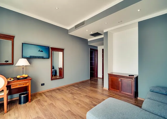 Bo Palazzo 4* פורץ